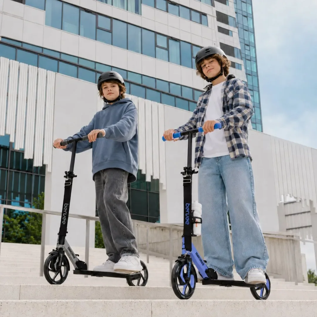 Hulajnoga Bervee Downtown Pro w kolorze szarym